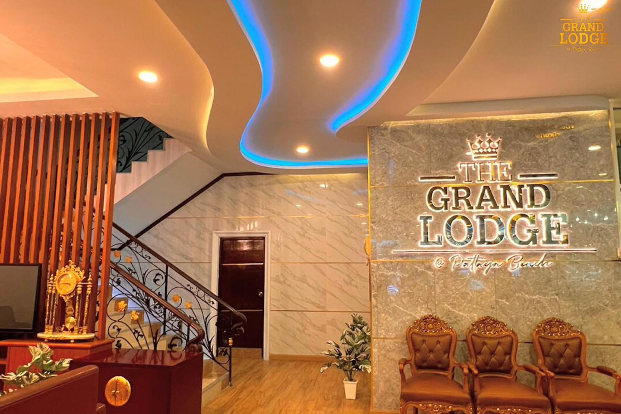 The Grand Lodge Паттайя Экстерьер фото
